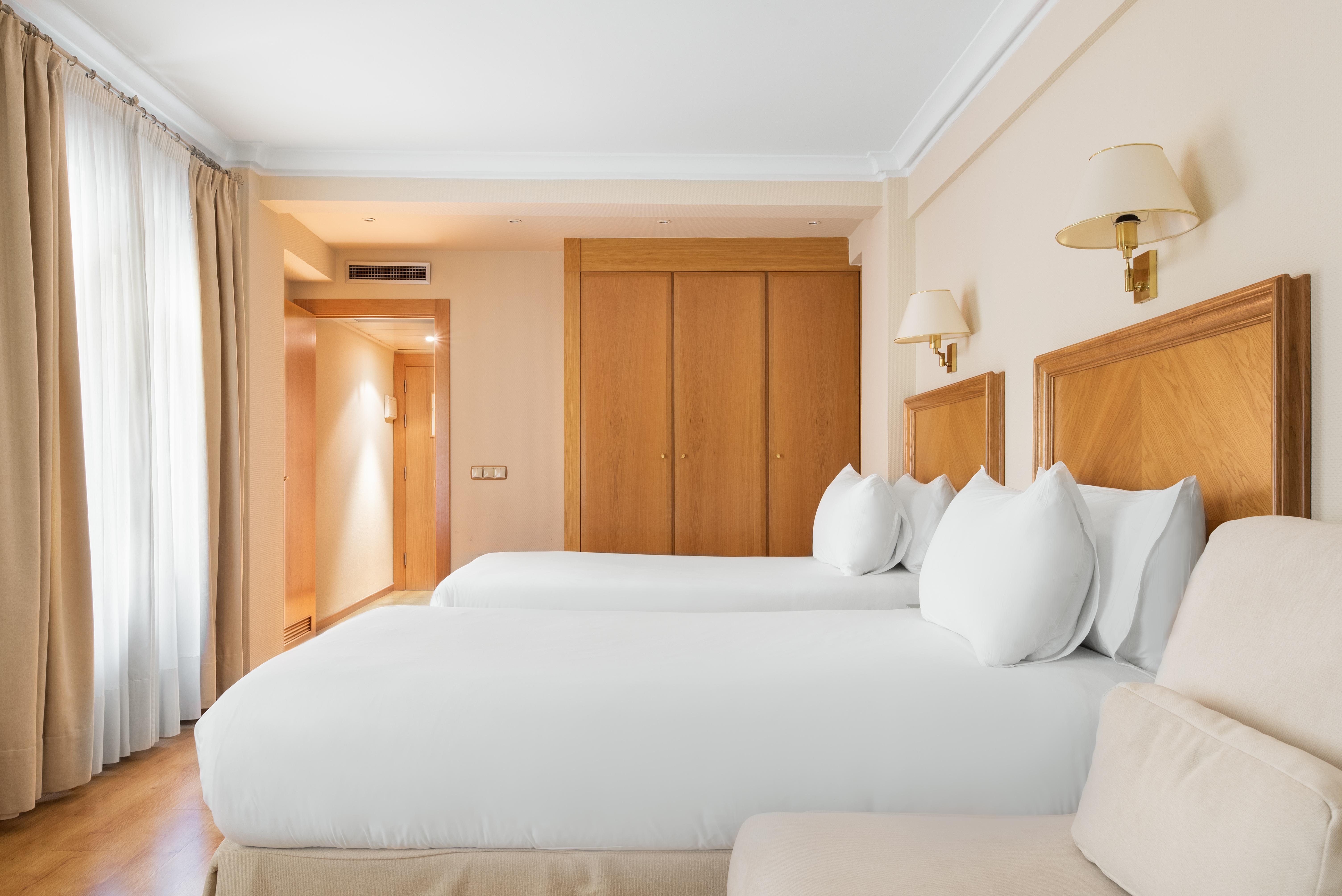 Crisol Almirante Bonifaz Hotel Burgos Ngoại thất bức ảnh